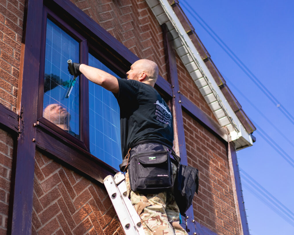 render cleaning manchester
